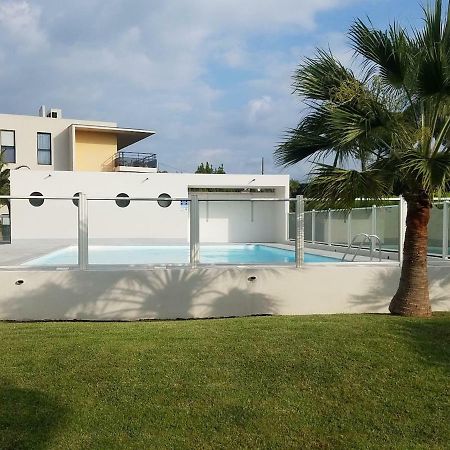 F1 De 36M2 Avec Terrasse Et Parking Privatif. Apartment La Roquette-sur-Siagne Exterior photo